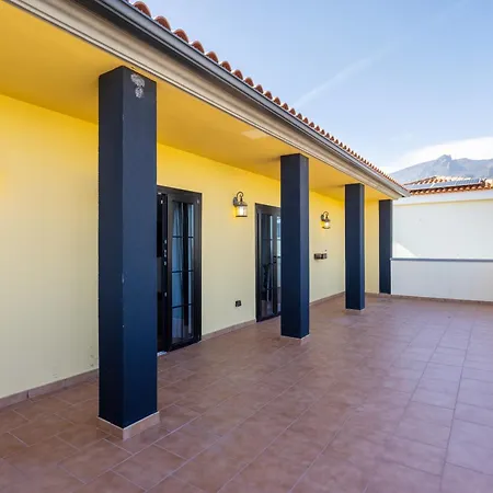 Σπίτι διακοπών Home2book Family Pool In