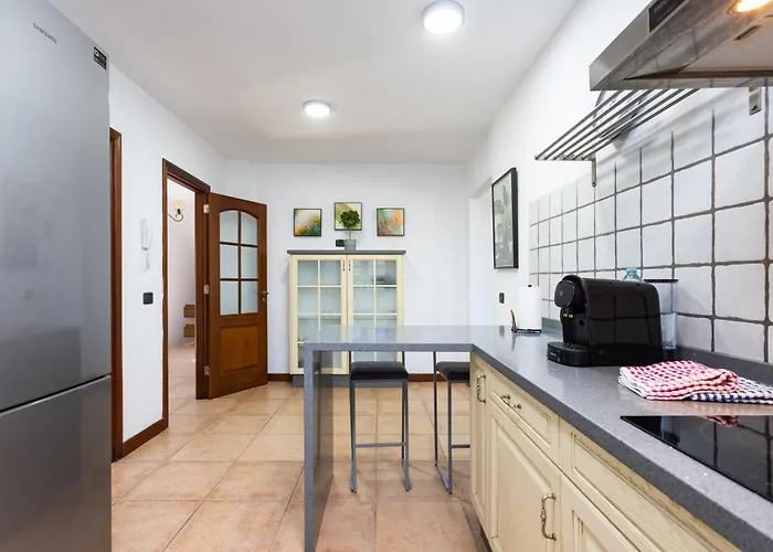 Home2book Family With Jacuzzi In Vakantiehuis *