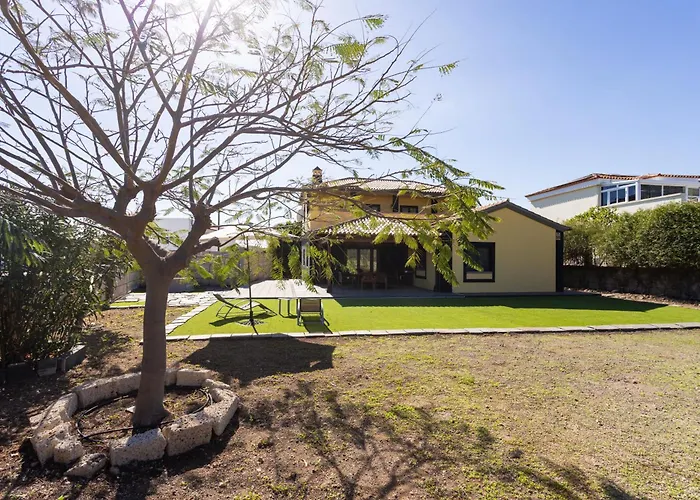 Home2book Family With Jacuzzi In Holiday home