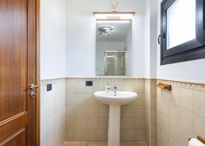 Home2book Family With Jacuzzi In * Candelaria