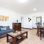 펜션 Home2book Family With Jacuzzi In