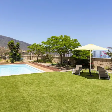 Home2book Family Pool In 펜션 *