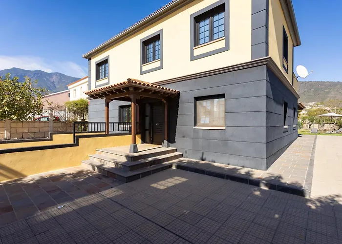 Home2book Family With Jacuzzi In Сasa de vacaciones *