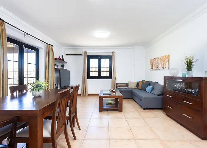 Home2book Family With Jacuzzi In Сasa de vacaciones *